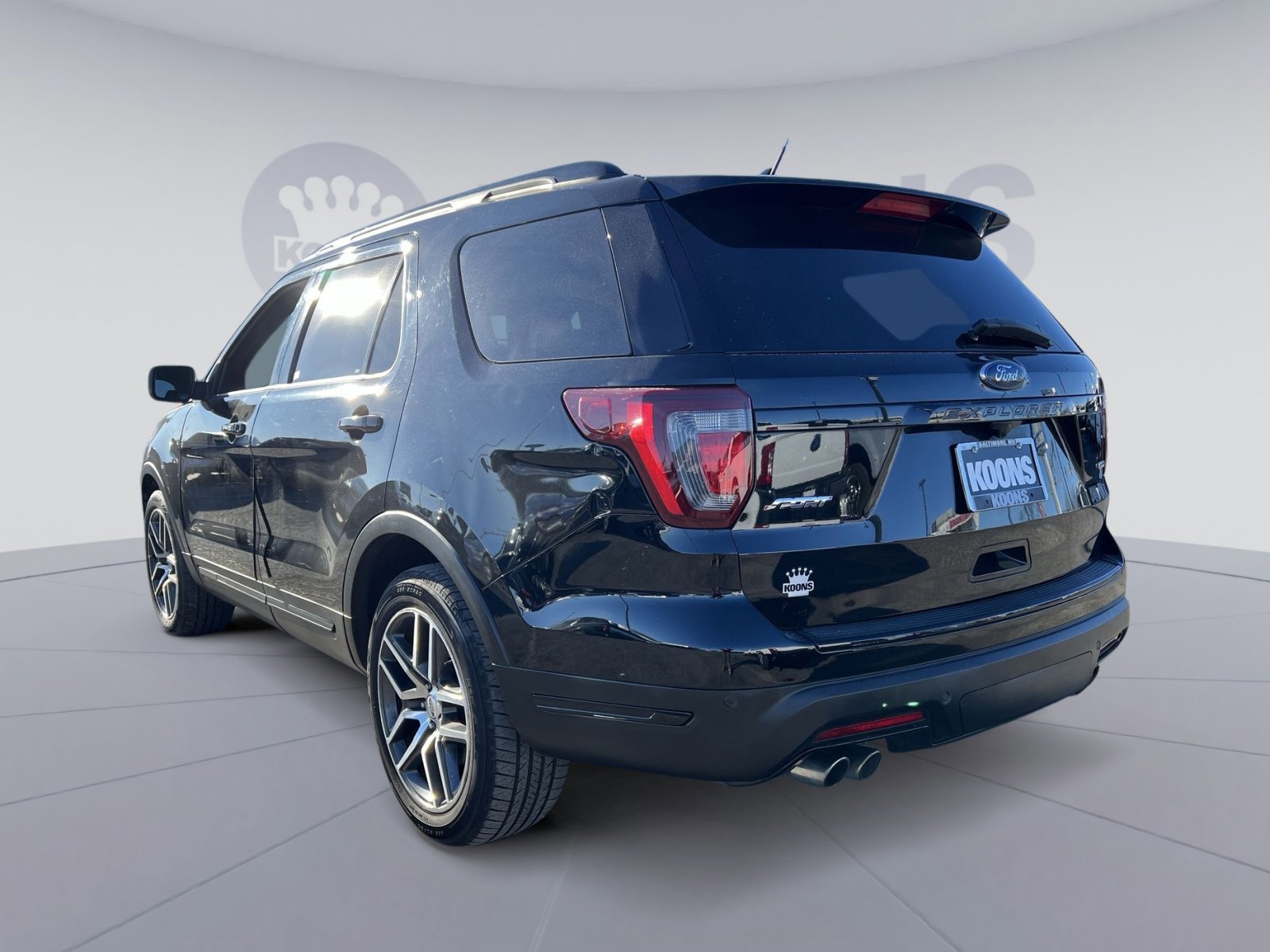 Certified 2018 Ford Explorer Sport w/ Equipment Group 401A image 5