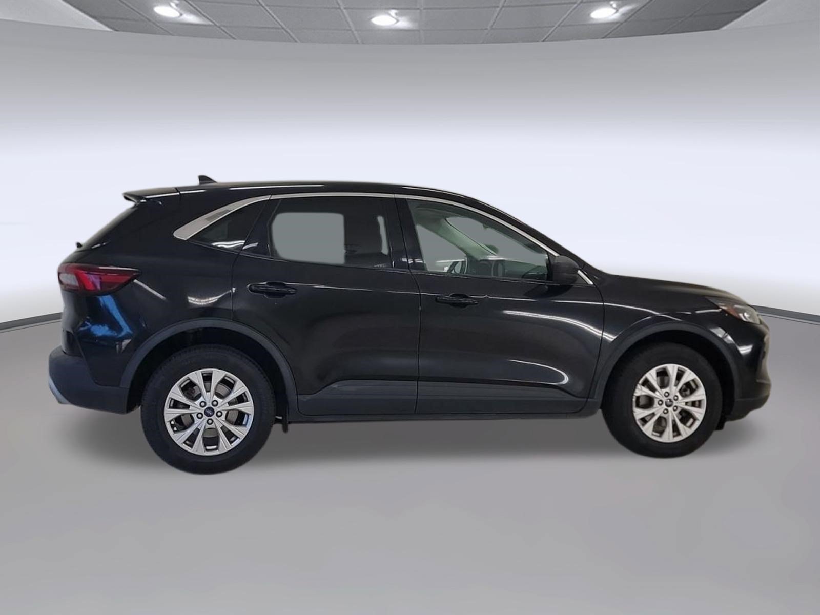 Certified 2023 Ford Escape Active AWD/4WD image 6