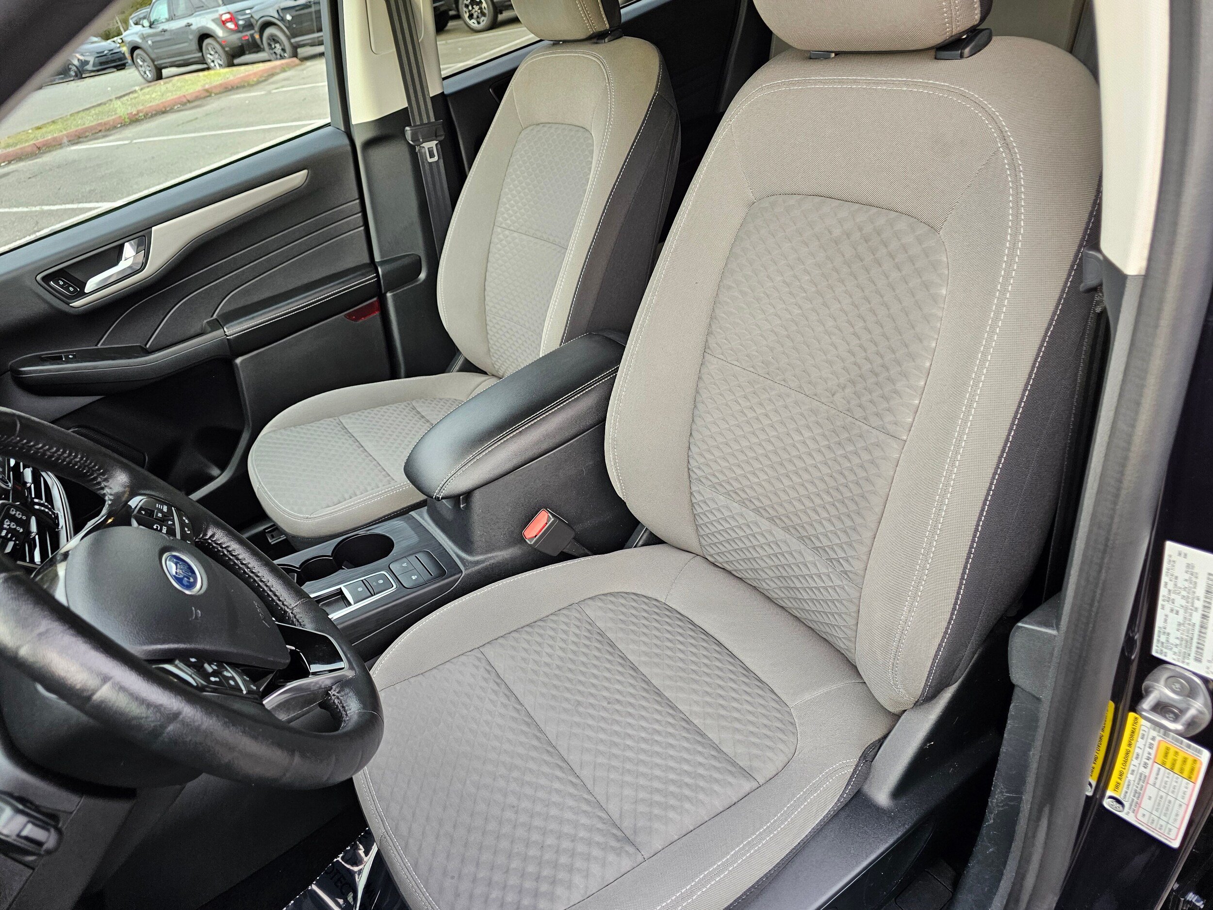 Certified 2021 Ford Escape SE w/ SE Sport Appearance Package FWD image 21