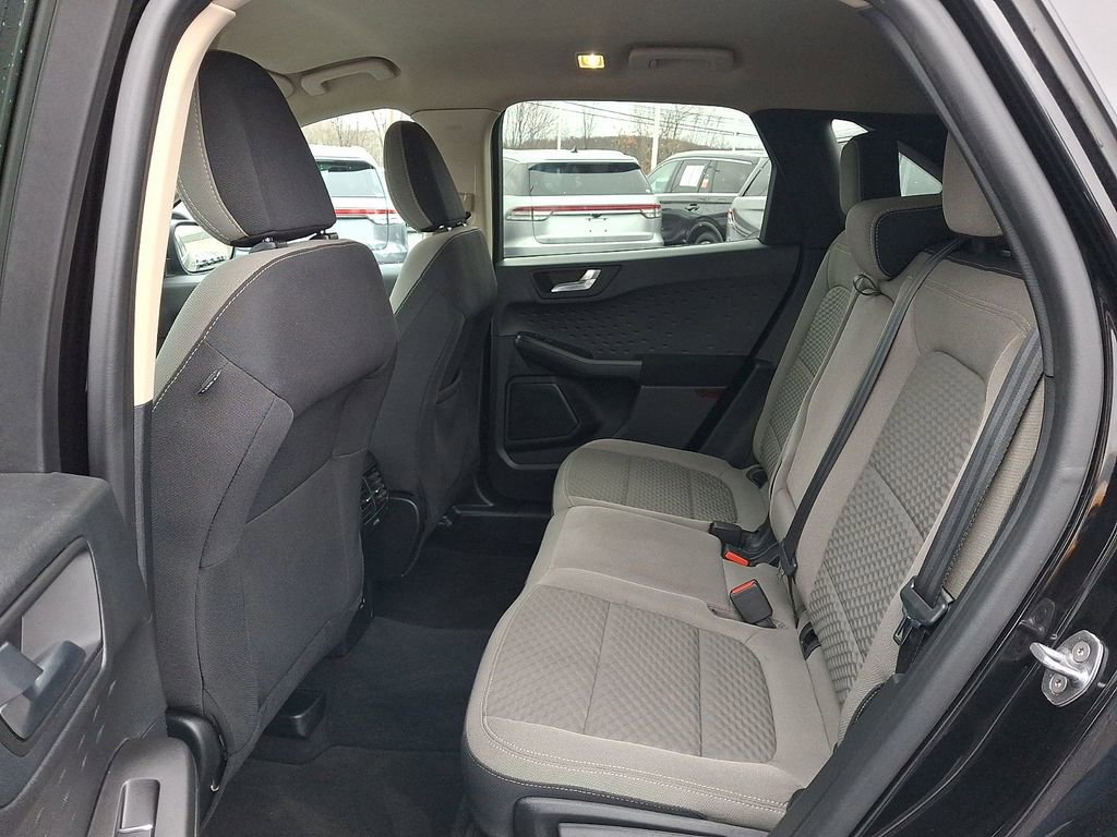 Certified 2020 Ford Escape SE image 10