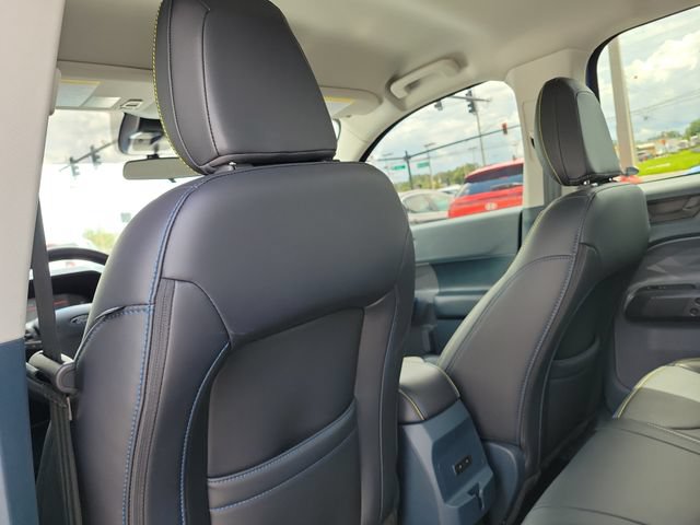 Certified 2025 Ford Maverick Lobo AWD/4WD image 9