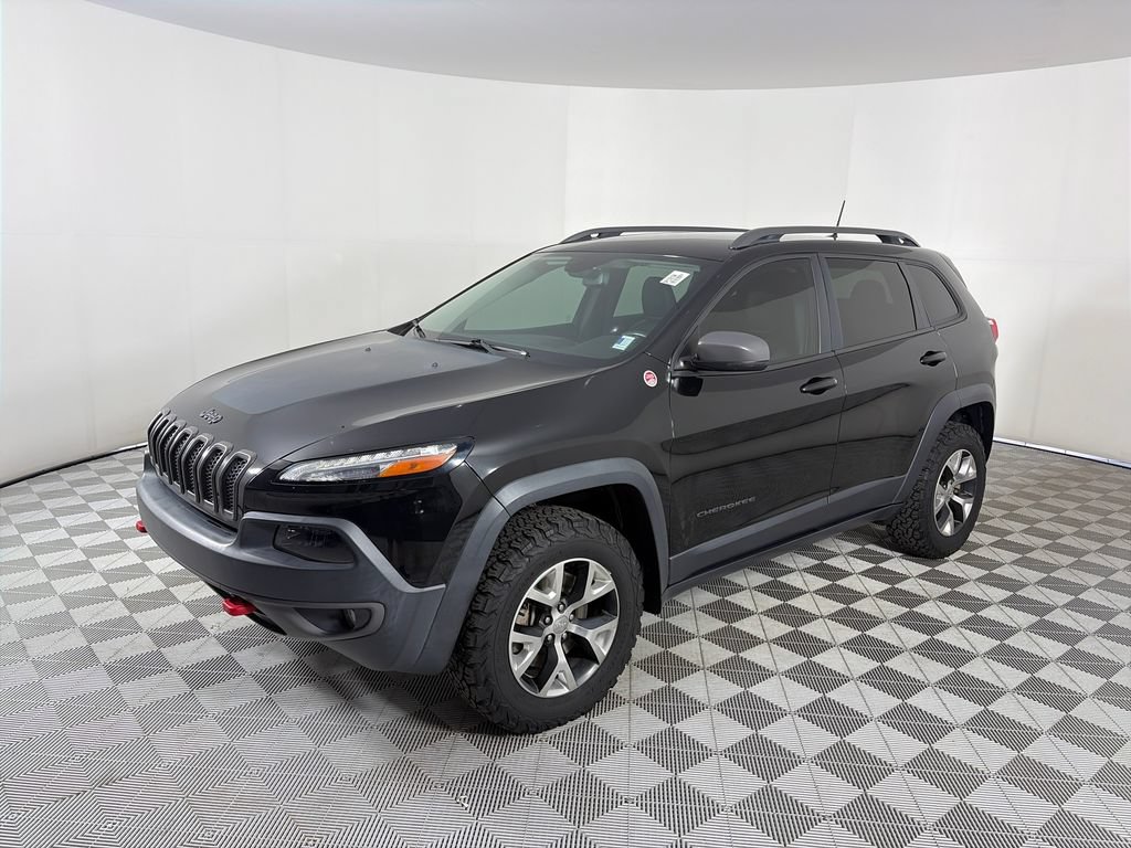 Used 2017 Jeep Cherokee Trailhawk w/ Trailer Tow Group AWD/4WD image 3