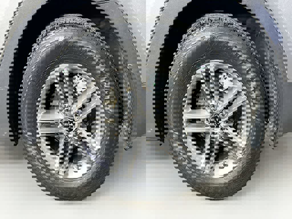 Used 2018 Hyundai Santa Fe Sport image 11