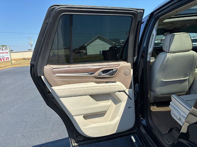 Used 2023 GMC Yukon Denali AWD/4WD image 19
