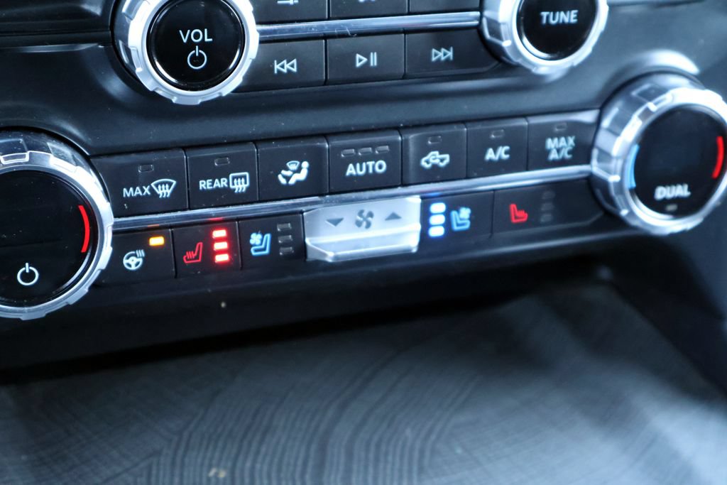 Certified 2021 Ford F150 Platinum AWD/4WD image 8