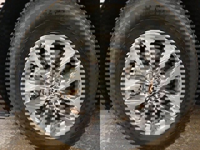 Used 2023 Toyota Sienna XLE image 30