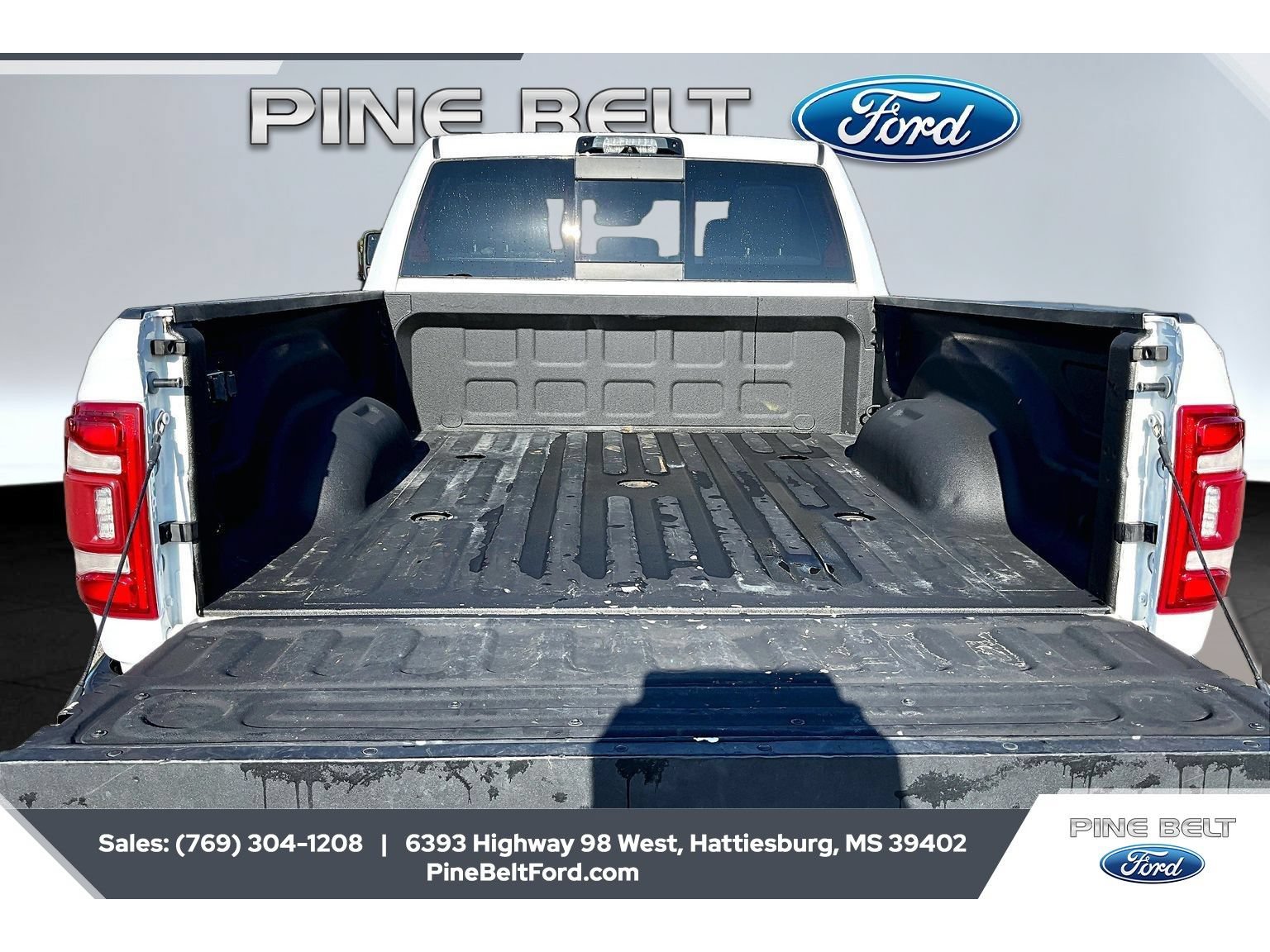 Used 2023 RAM 2500 Tradesman w/ Safety Group AWD/4WD image 12