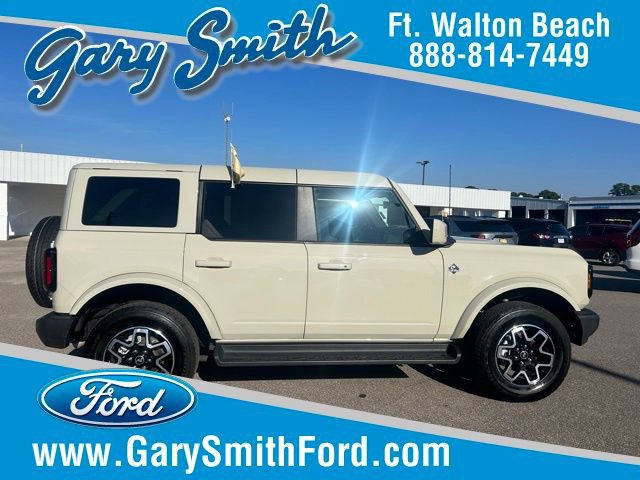 Certified 2025 Ford Bronco Outer Banks AWD/4WD image 1