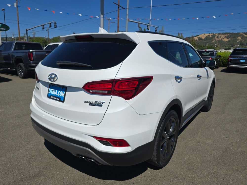 Used 2017 Hyundai Santa Fe Sport AWD/4WD image 5