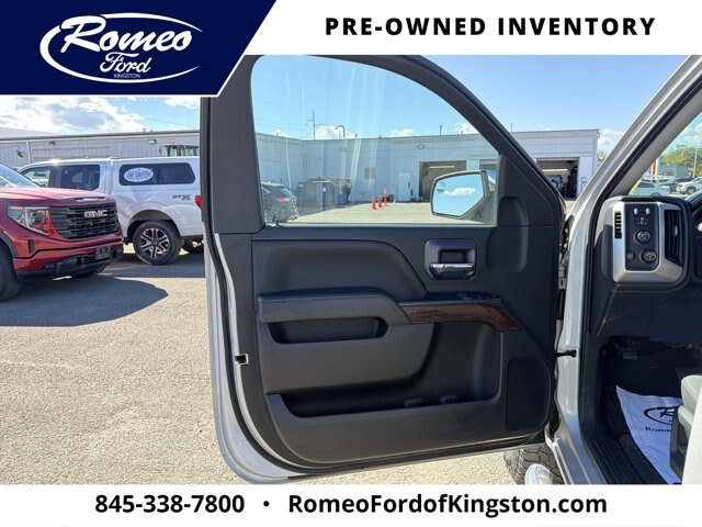 Used 2018 GMC Sierra 1500 SLE w/ SLE Preferred Package AWD/4WD image 10
