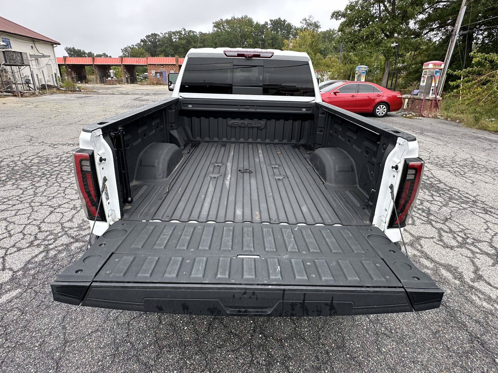 Used 2024 GMC Sierra 2500 AT4 w/ AT4 Premium Plus Package AWD/4WD image 33