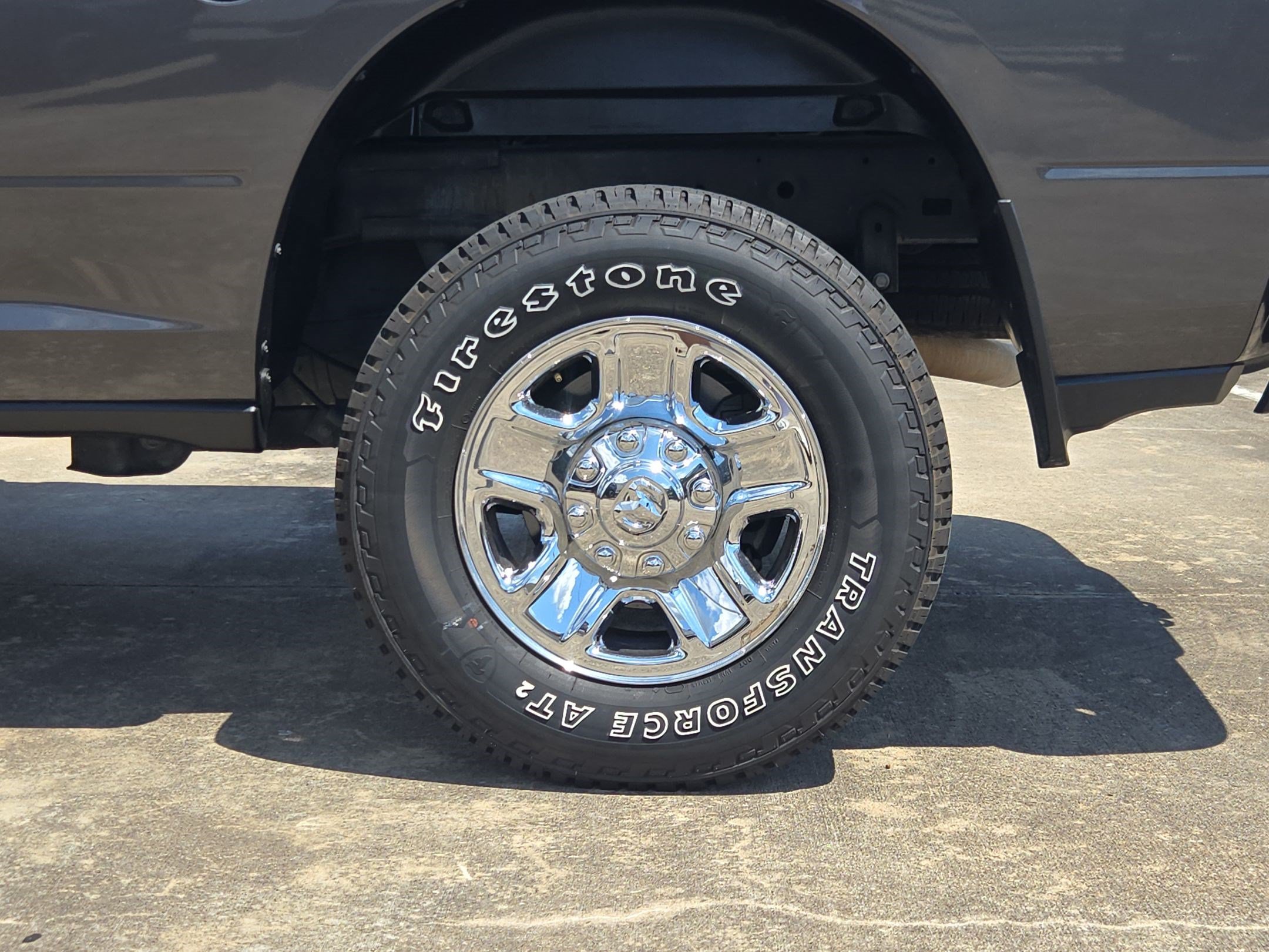 Used 2024 RAM 2500 Tradesman w/ Chrome Appearance Group AWD/4WD image 11