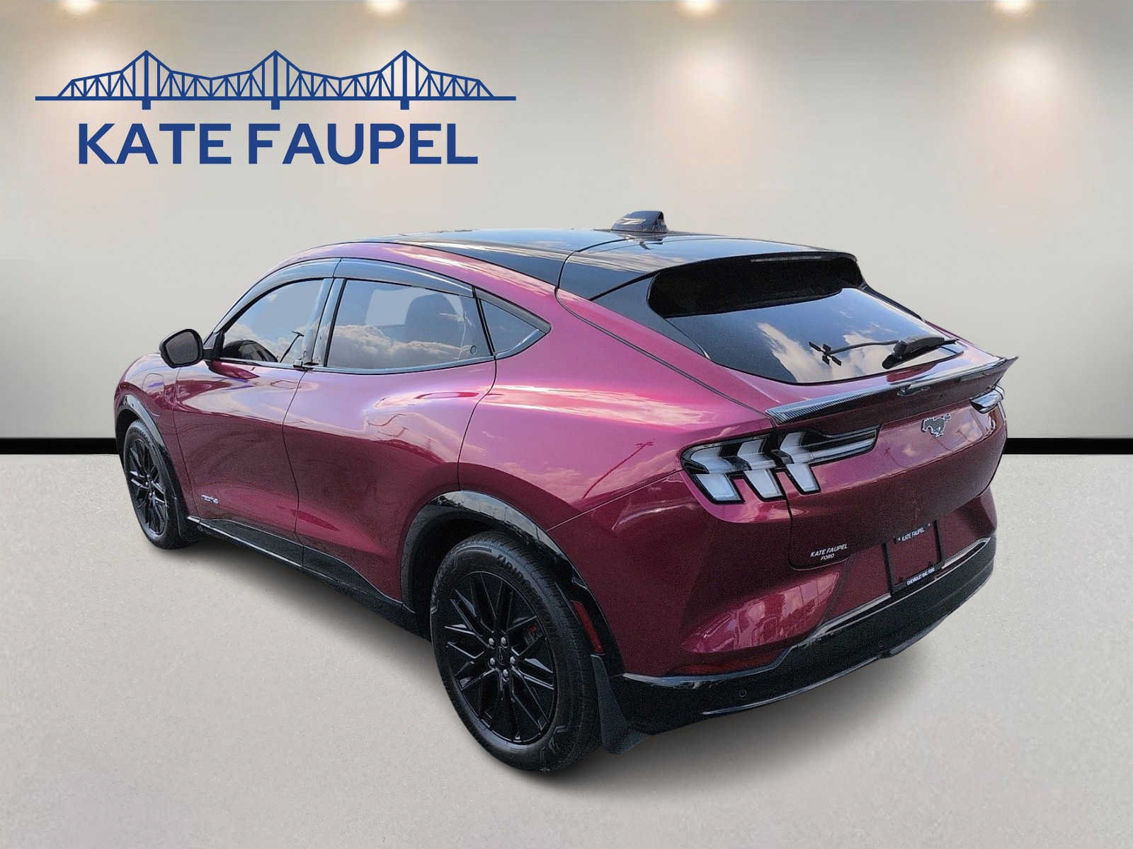 Certified 2025 Ford Mustang Mach-E Premium w/ Sport Appearance Package AWD/4WD image 5