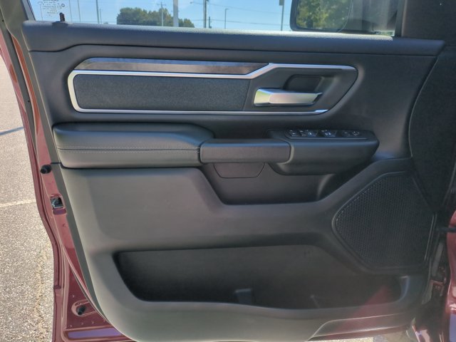Used 2019 RAM 1500 Big Horn AWD/4WD image 13