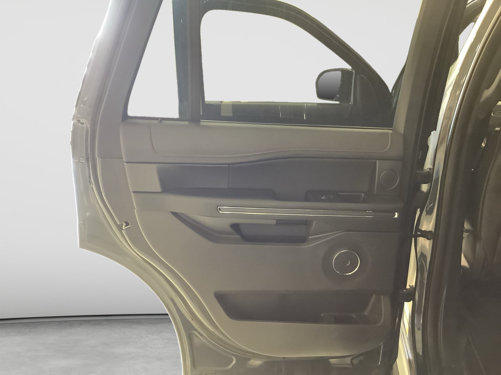 Certified 2023 Ford Expedition Limited AWD/4WD image 18
