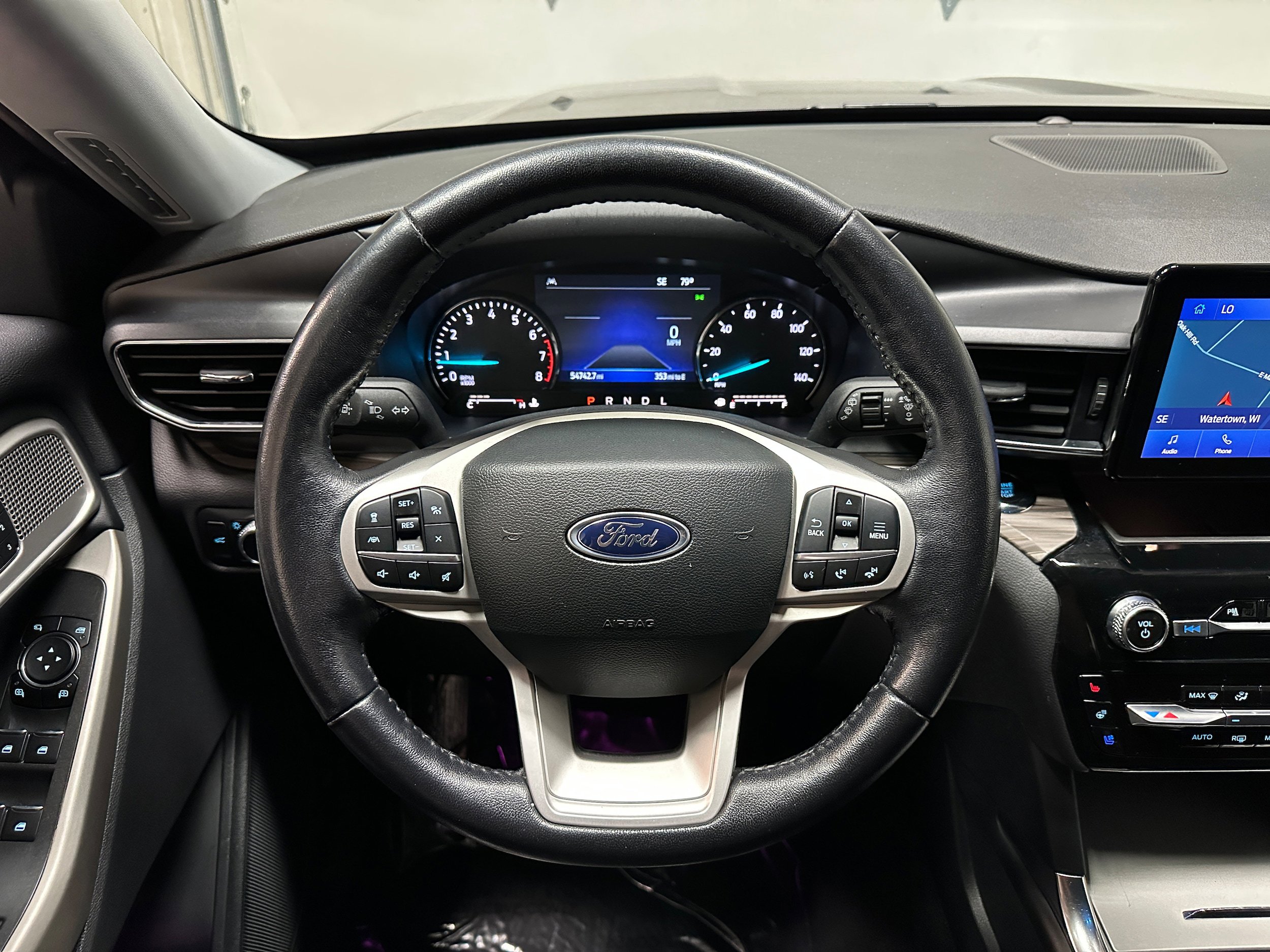 Certified 2023 Ford Explorer Limited w/ Equipment Group 301A AWD/4WD image 15
