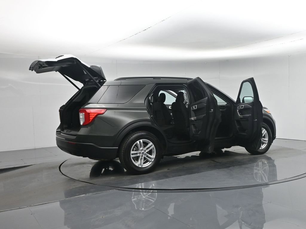 Certified 2022 Ford Explorer XLT image 6