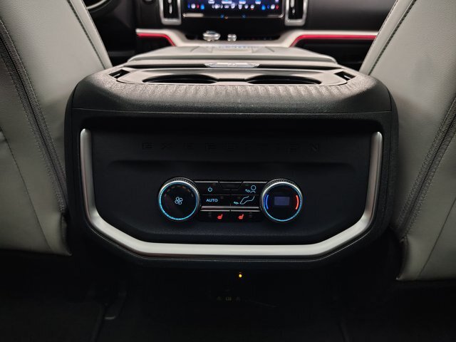 Certified 2025 Ford Expedition Platinum w/ Driver's Package AWD/4WD image 36