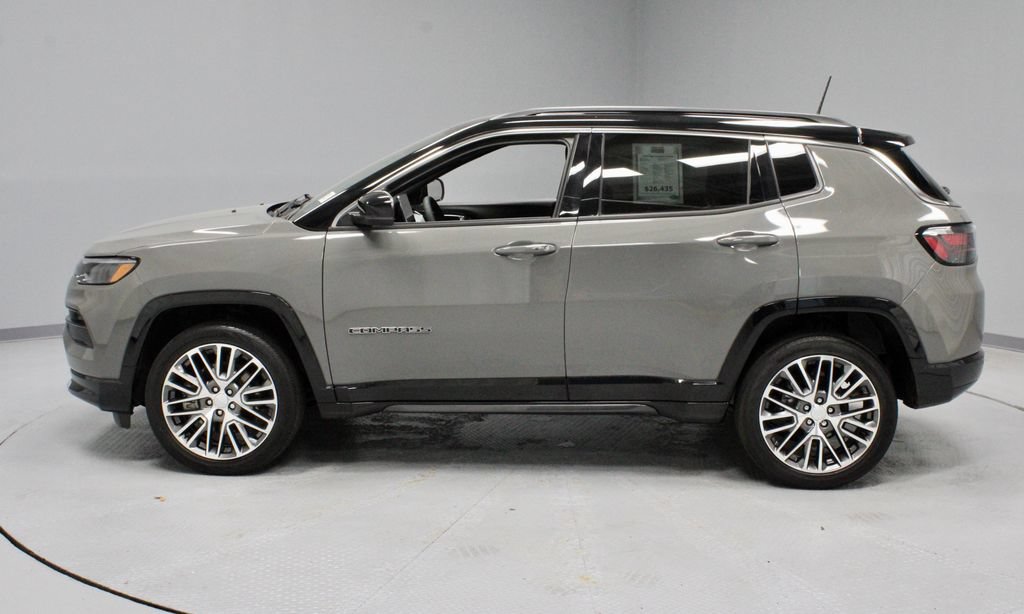 Used 2023 Jeep Compass Limited w/ Elite Group AWD/4WD image 8