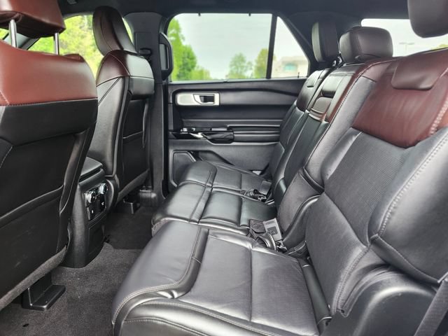 Certified 2023 Ford Explorer Platinum w/ Technology Package AWD/4WD image 16