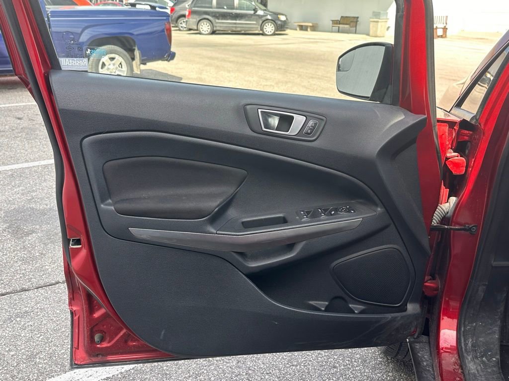 Certified 2018 Ford EcoSport SE image 12