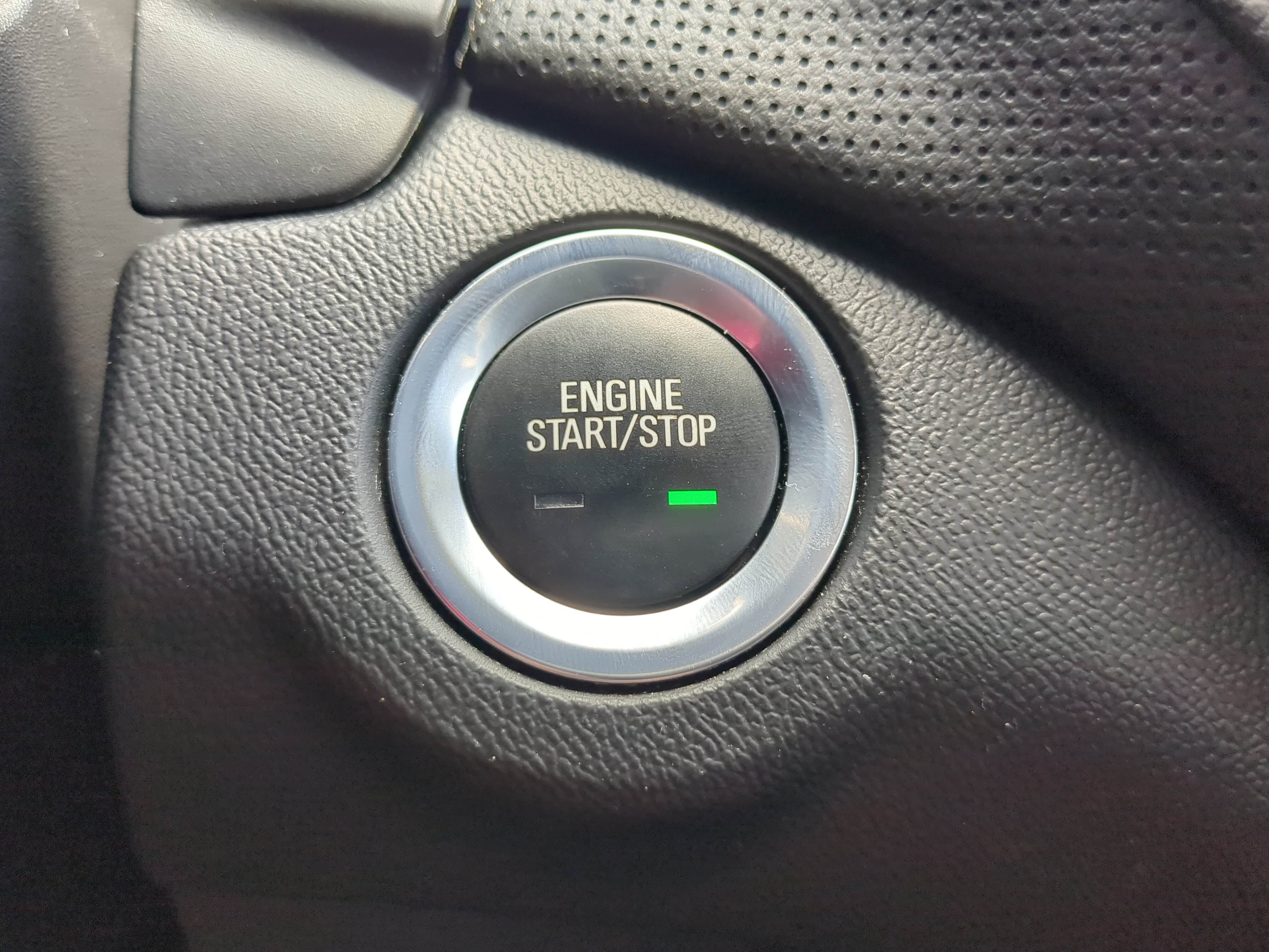 Used 2020 Chevrolet Equinox Premier FWD image 27