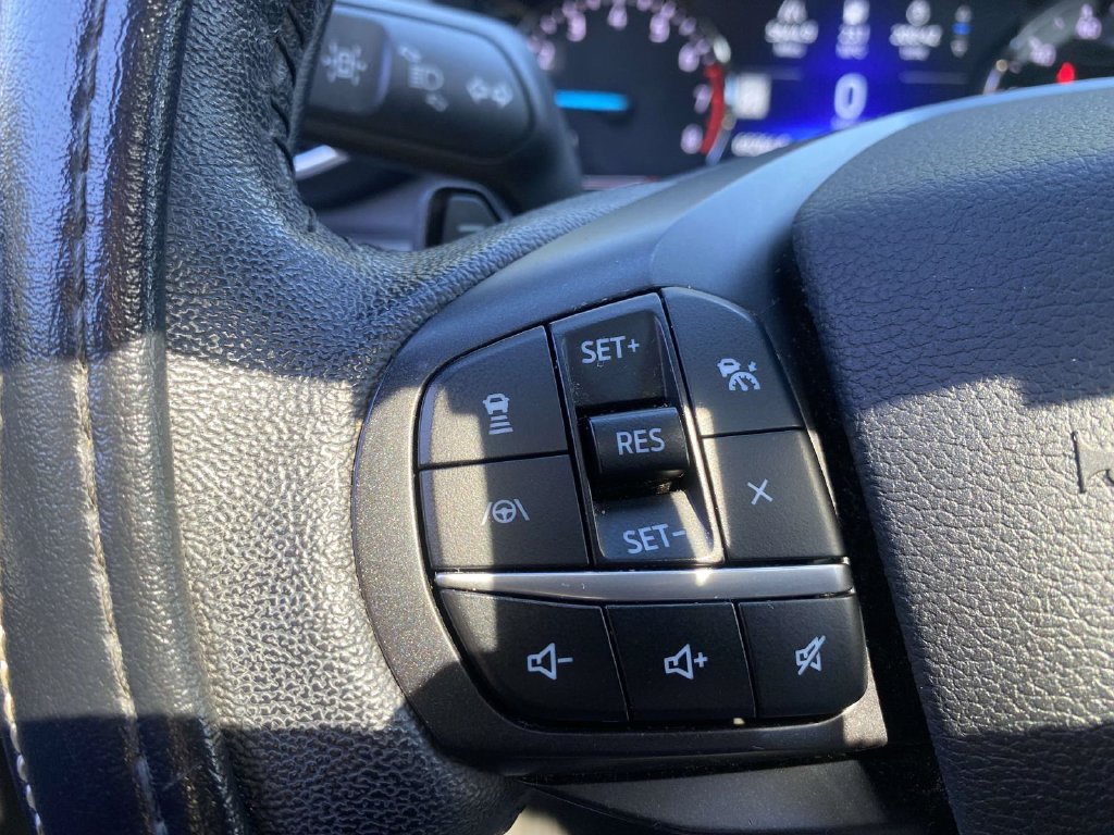 Certified 2020 Ford Explorer XLT w/ Equipment Group 202A AWD/4WD image 22