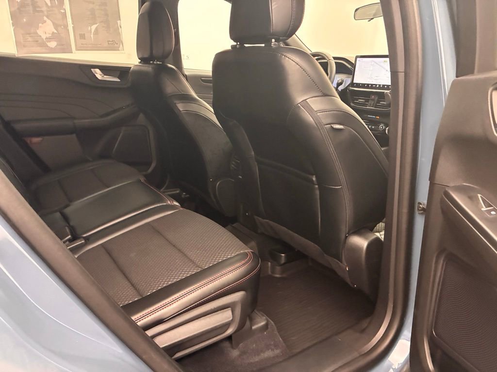 Certified 2023 Ford Escape ST-Line Select w/ Tech Pack #1 image 34
