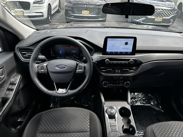 Certified 2023 Ford Escape Active AWD/4WD image 13