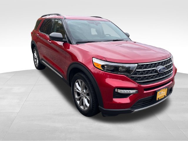 Certified 2023 Ford Explorer XLT w/ Equipment Group 202A AWD/4WD image 25