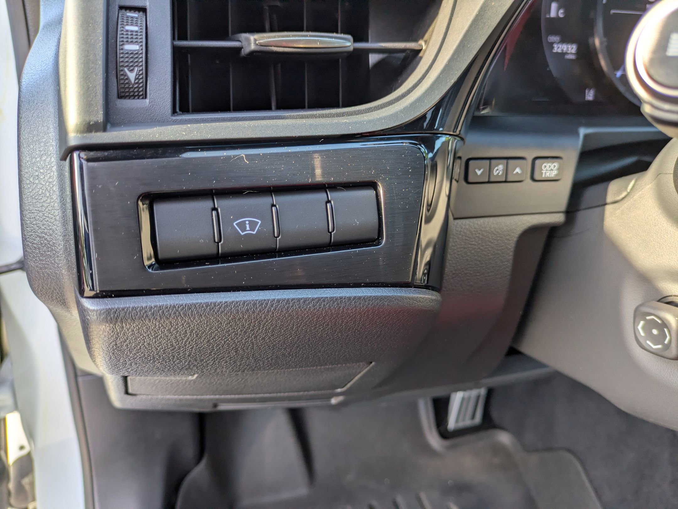 Used 2022 Lexus ES 350 F Sport w/ Accessory Package 2 FWD image 17