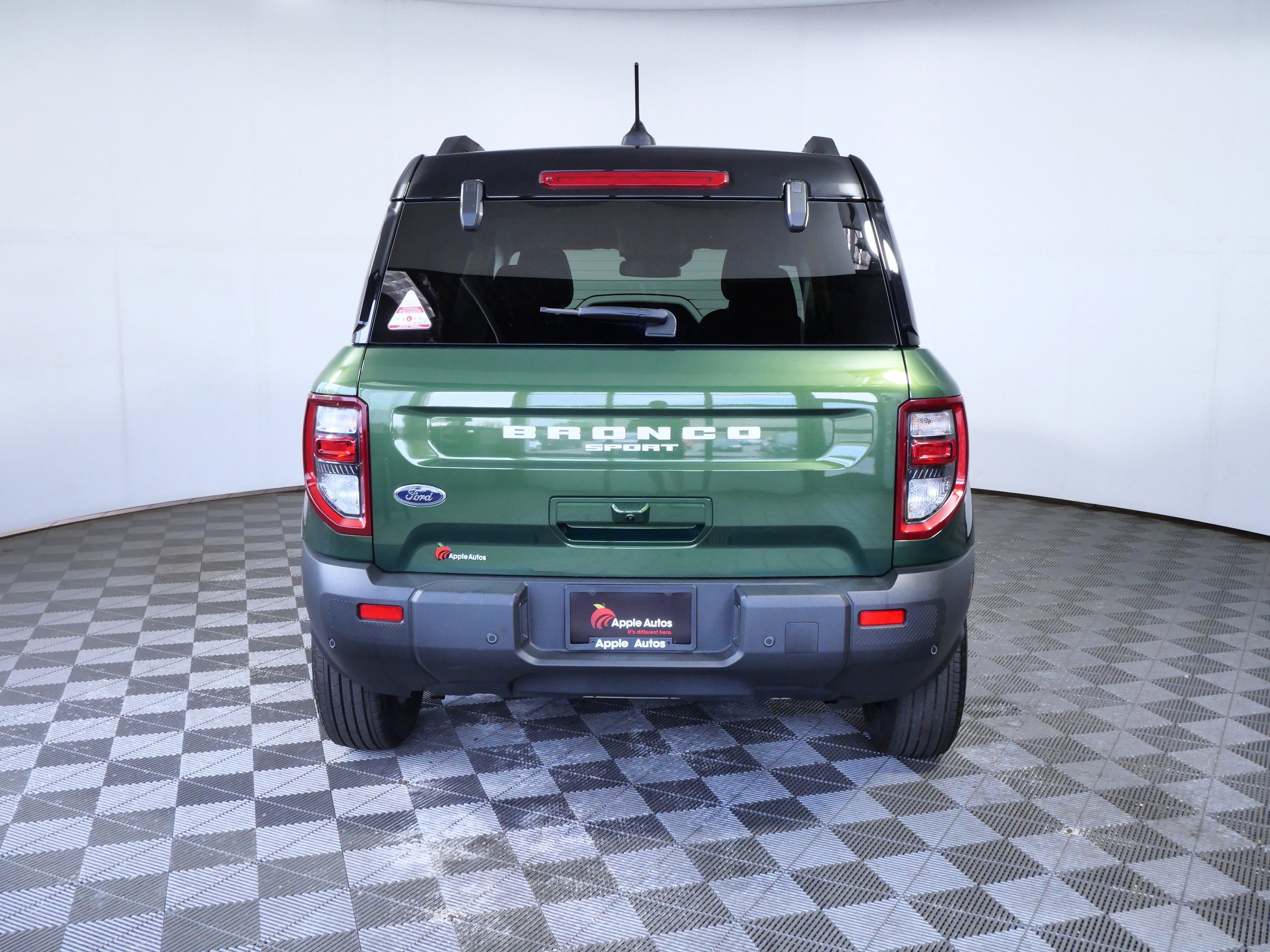Certified 2025 Ford Bronco Sport Outer Banks w/ Outer Banks Tech Package+ AWD/4WD image 7