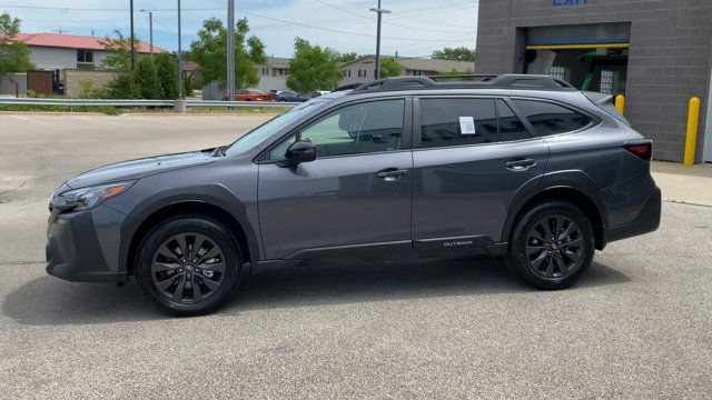 Used 2025 Subaru Outback Onyx Edition w/ Popular Package #2 AWD/4WD image 6
