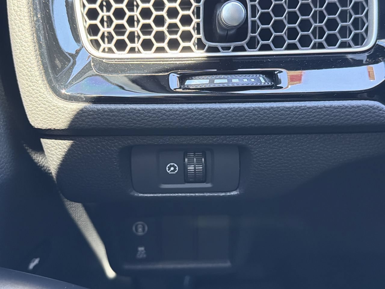 Used 2024 Honda Civic Sport image 24