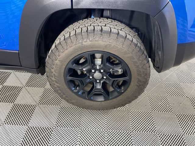 Used 2019 Jeep Cherokee Trailhawk w/ Cold Weather Group AWD/4WD image 21