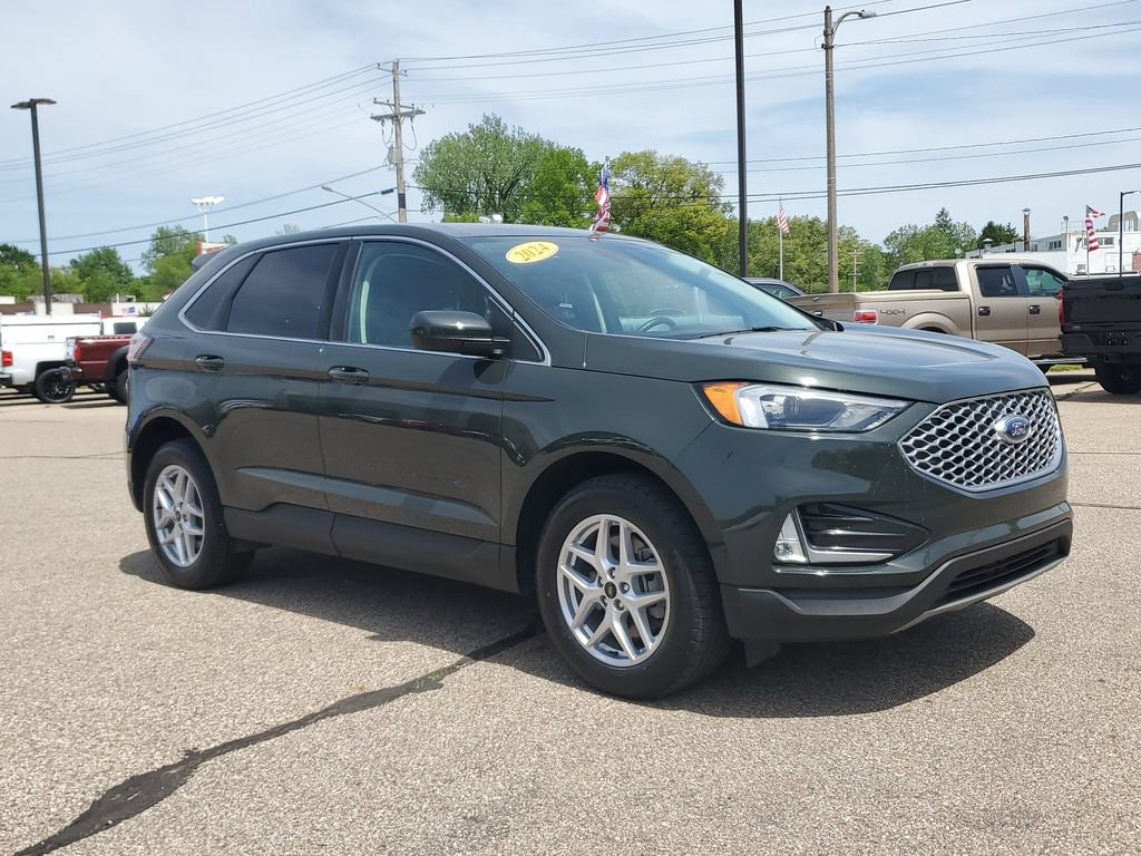 Certified 2024 Ford Edge SEL w/ Convenience Package AWD/4WD image 3