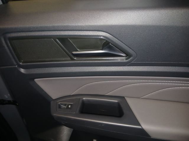 Used 2021 Volkswagen Atlas Cross Sport SE w/ Panoramic Sunroof Package image 50