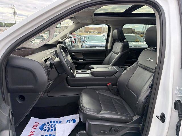 Certified 2025 Ford Expedition Max Platinum image 9