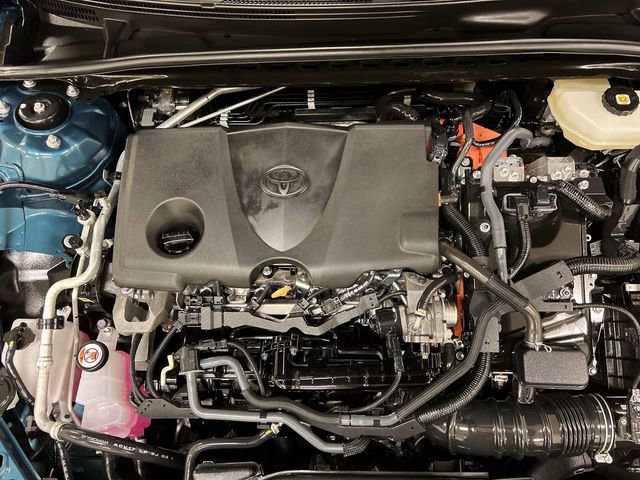 Used 2025 Toyota Camry LE w/ Convenience Package image 10