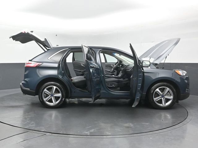 Certified 2019 Ford Edge Titanium w/ Cold Weather Package AWD/4WD image 56