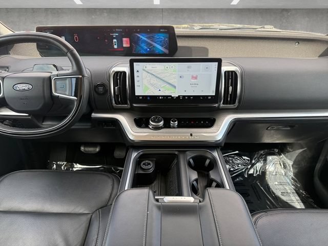 Certified 2025 Ford Expedition Max Platinum AWD/4WD image 4