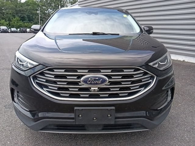 Certified 2022 Ford Edge Titanium w/ Equipment Group 301A AWD/4WD image 8