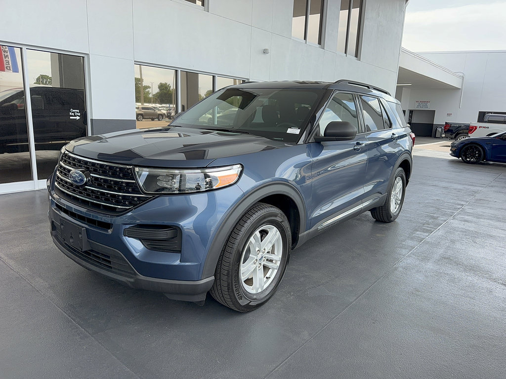 Certified 2020 Ford Explorer XLT AWD/4WD image 2