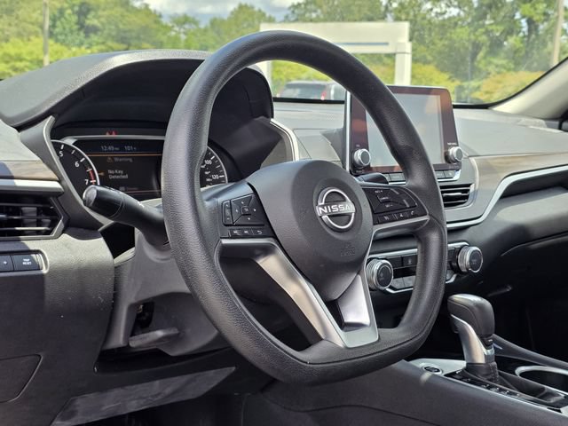 Used 2024 Nissan Altima 2.5 SV FWD image 23
