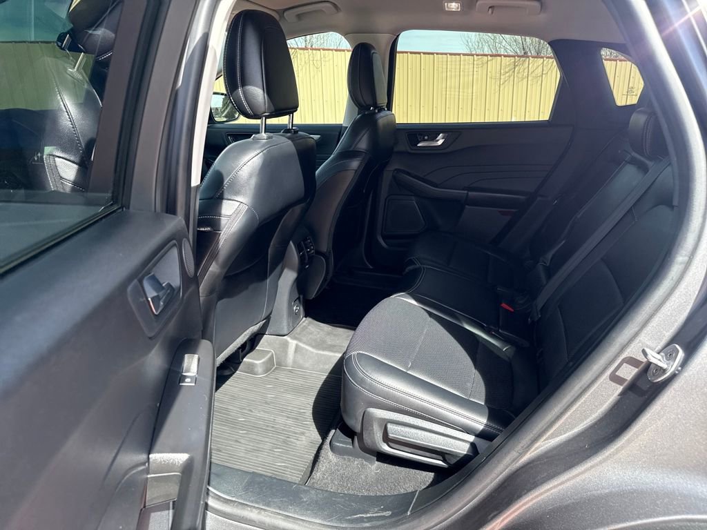 Certified 2021 Ford Escape SEL w/ Technology Package image 18