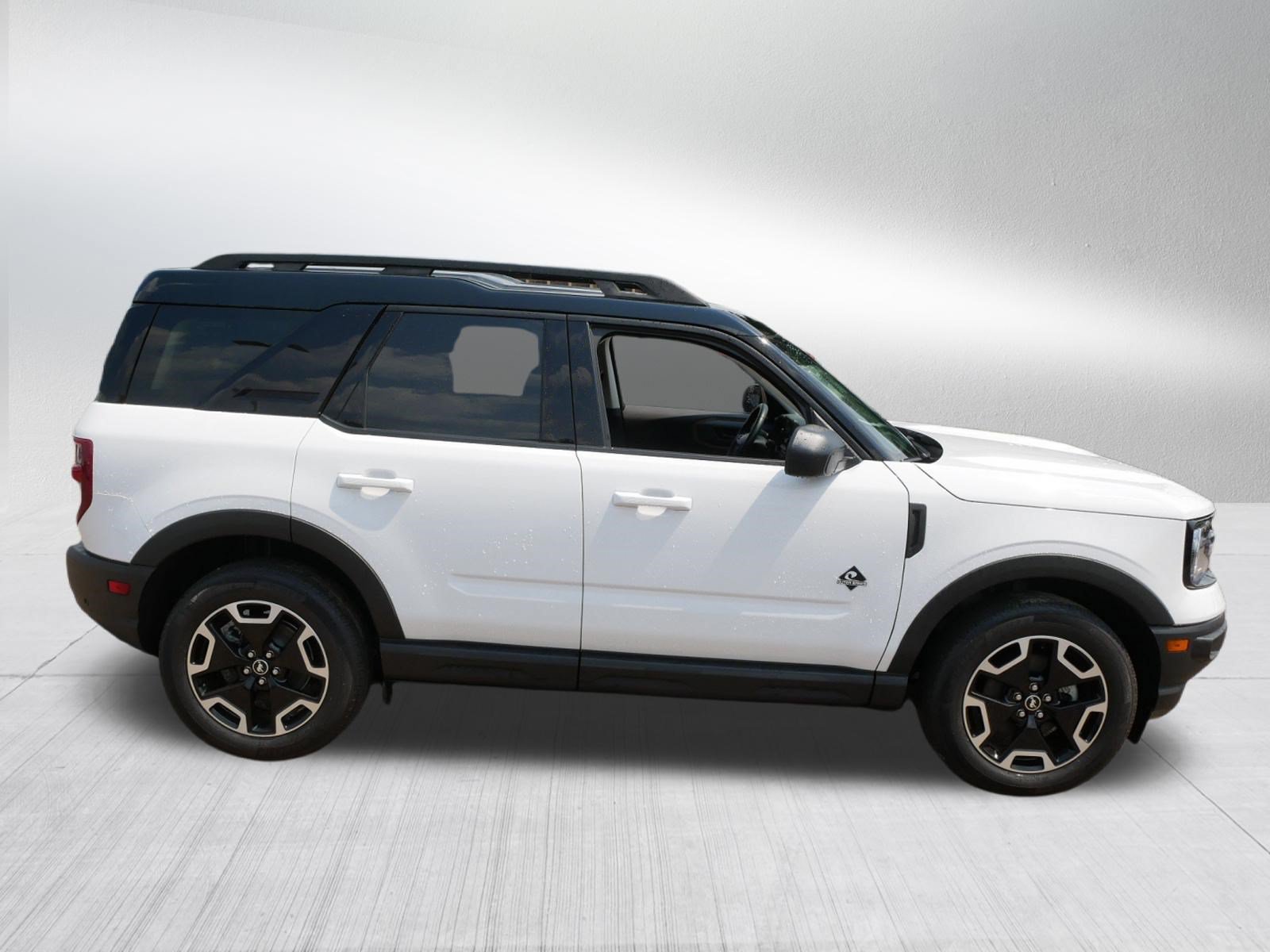 Certified 2023 Ford Bronco Sport Outer Banks AWD/4WD image 8