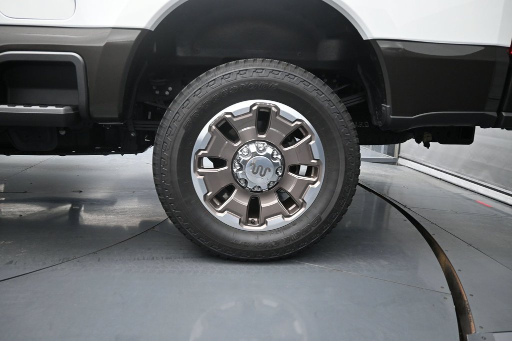 Certified 2025 Ford F250 King Ranch AWD/4WD image 21