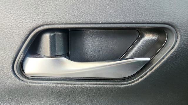 Used 2025 Nissan Kicks SV image 20