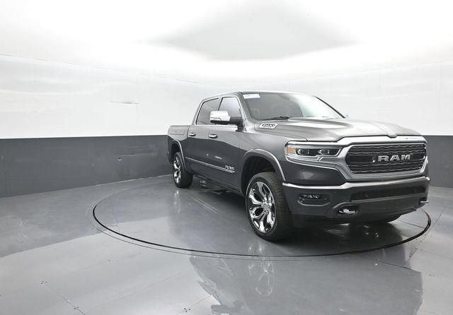 Used 2022 RAM 1500 Limited w/ Body Color Bumper Group AWD/4WD image 3