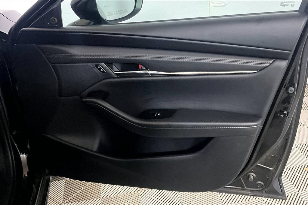 Used 2025 MAZDA MAZDA3 s FWD image 19